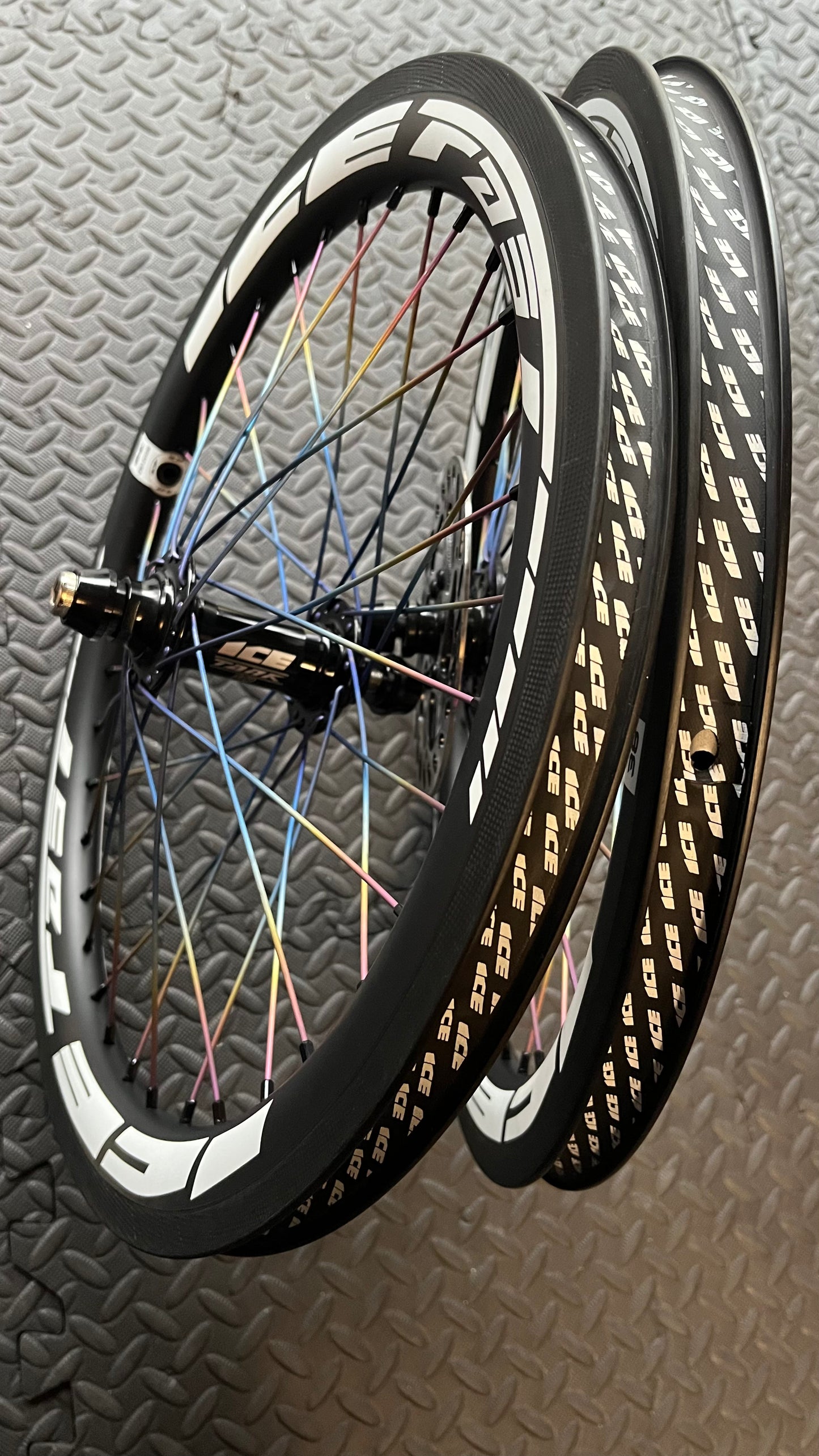 ICE FAST 38 Wheel set