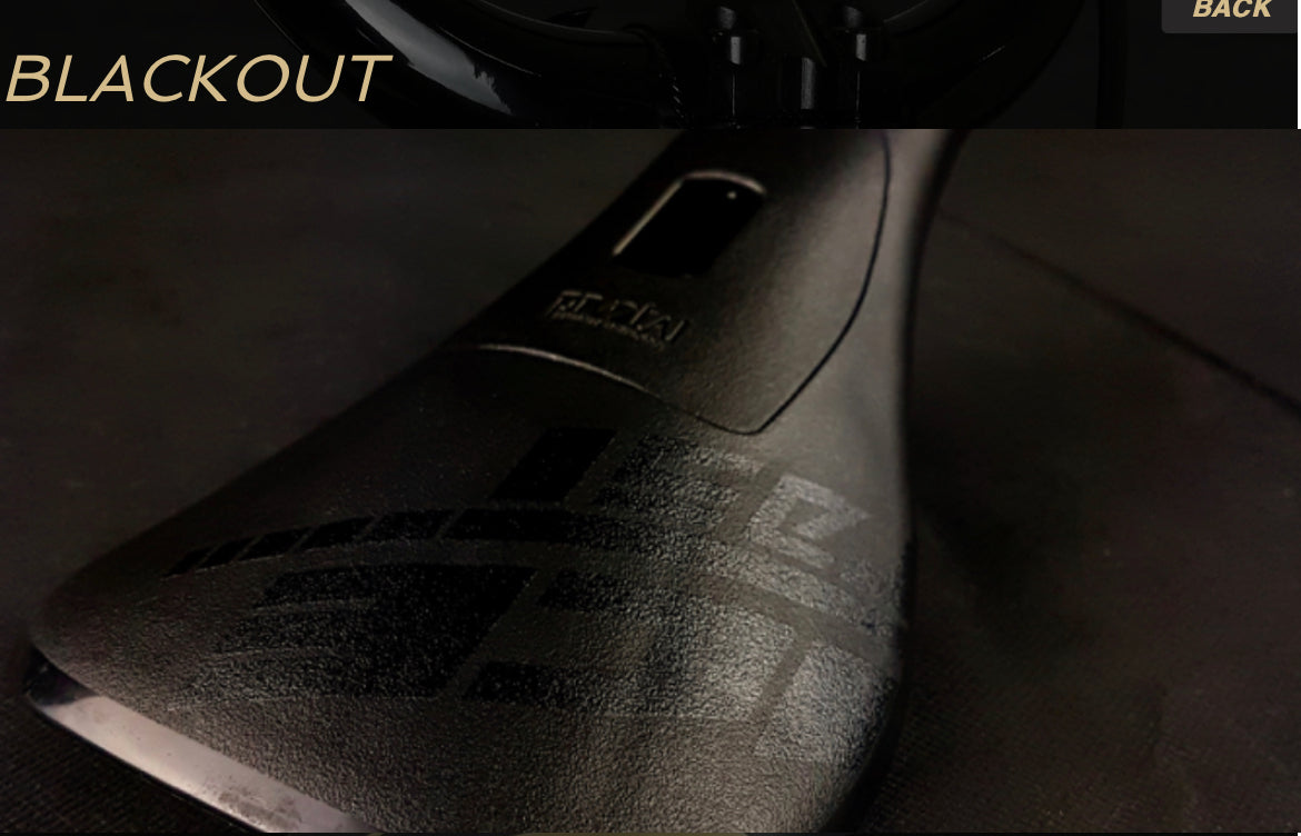 Ice Blackout pivotal seat